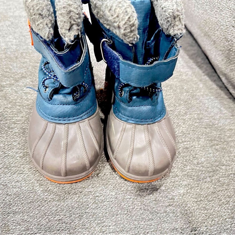 Winter boots